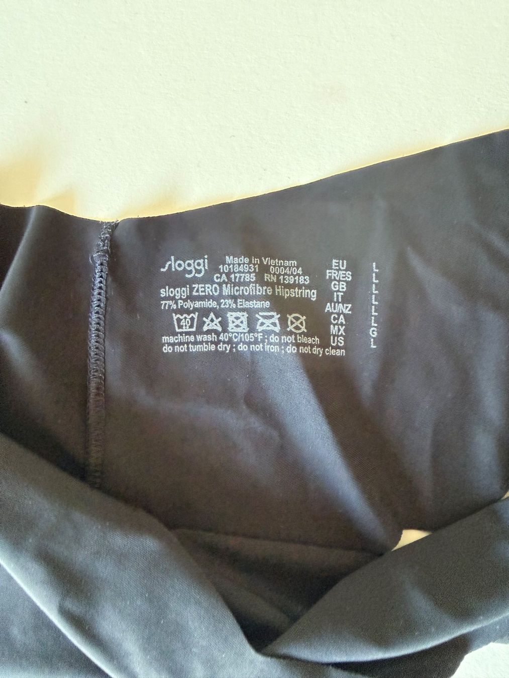 Sloggi Sonstige Unterwäsche: SLOGGI, Hipstring ZERO Microfibre, Grösse L, Farbe Schwarz – Neu und originalverpackt aus Rudolfstetten von gst_g7xl 1