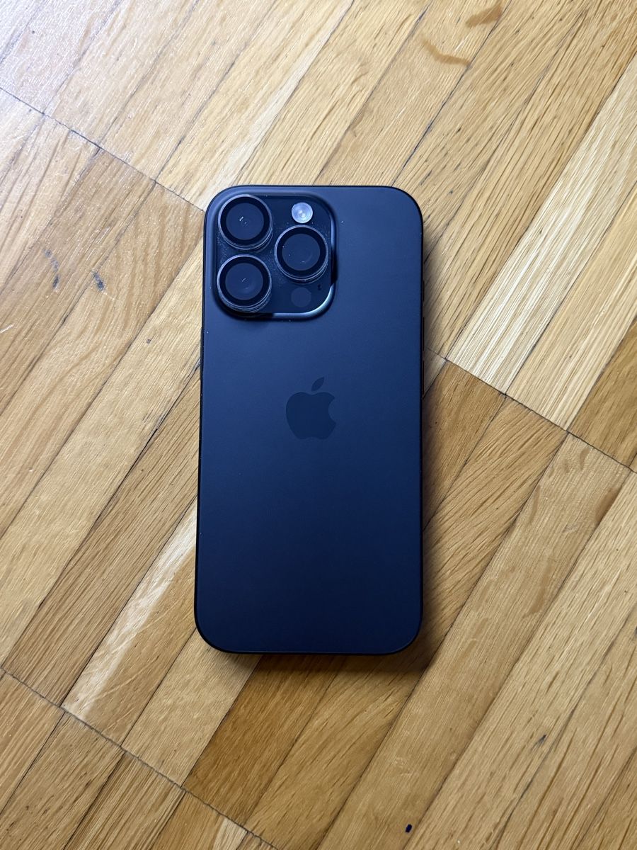 Apple Portables: Iphone 16 Pro – Neuf (Voir description) à Winterthur par tim_t9dy