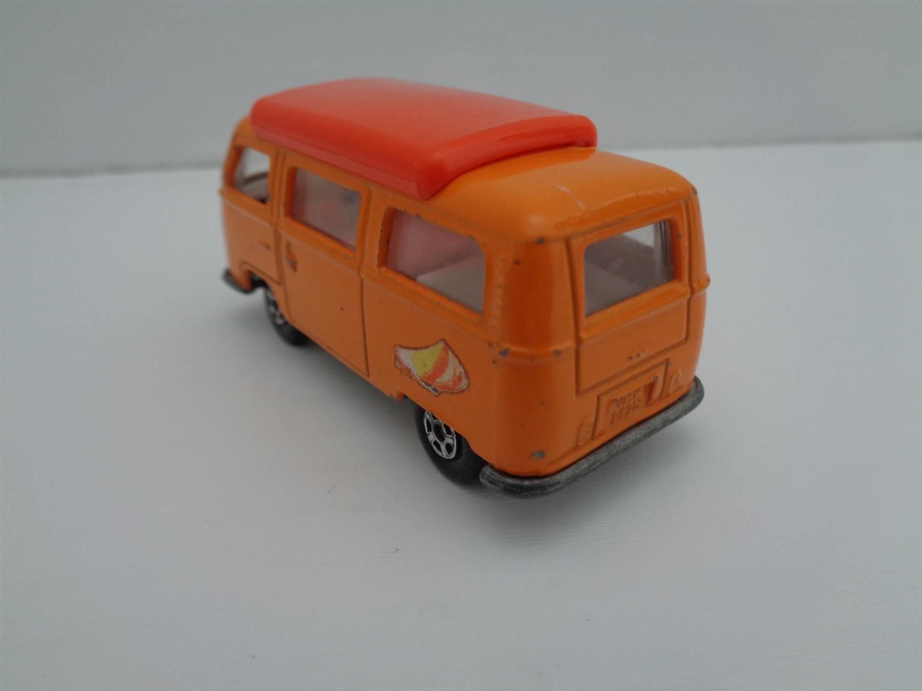 Matchbox Modellini d'auto: Matchbox Volkswagen Camper 1970 – Usato da Chur venduto da omonia 3