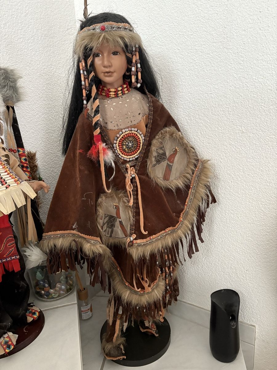 Poupées: Schöne Indianerpuppe mit Federschmuck – Neuf (Voir description) à Wittnau par Mohrli0 2