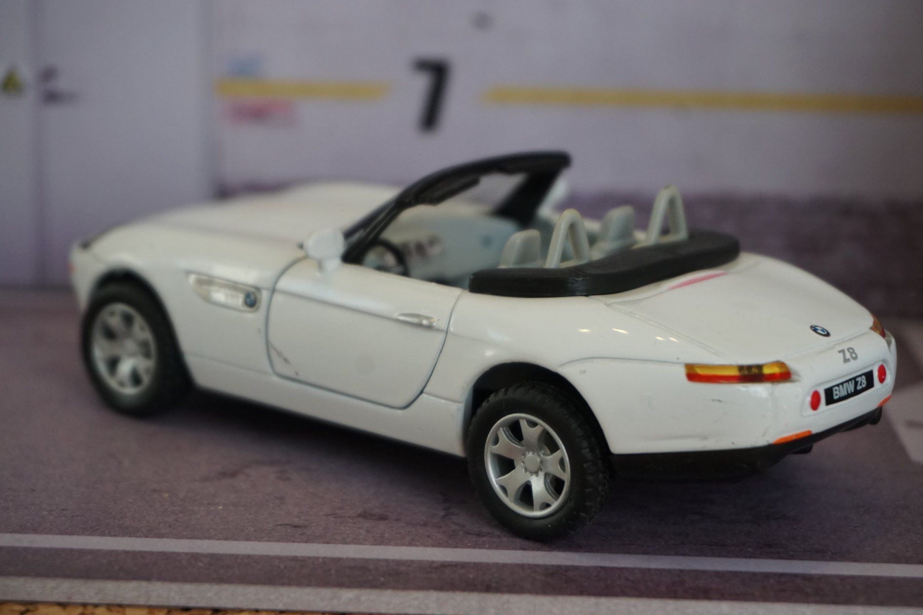BMW Modellini d'auto: Kinsmart BMW Z-8 1:36 COOL !!!!!!!!!!!! – Usato da Reiden venduto da Doppeldecker69 1
