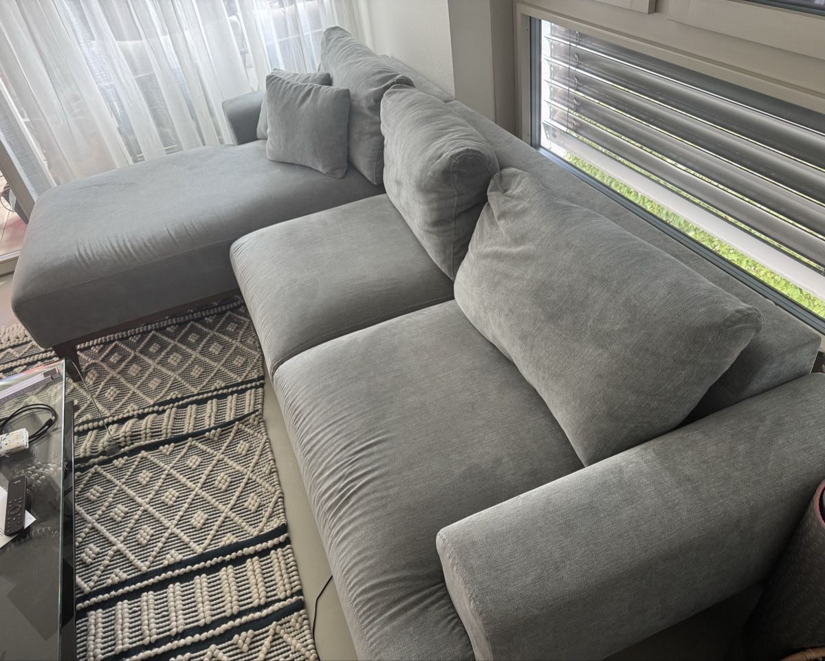 Divani: Graues L-Sofa mit Chaiselounge – Usato da Zürich venduto da Chechevere 3