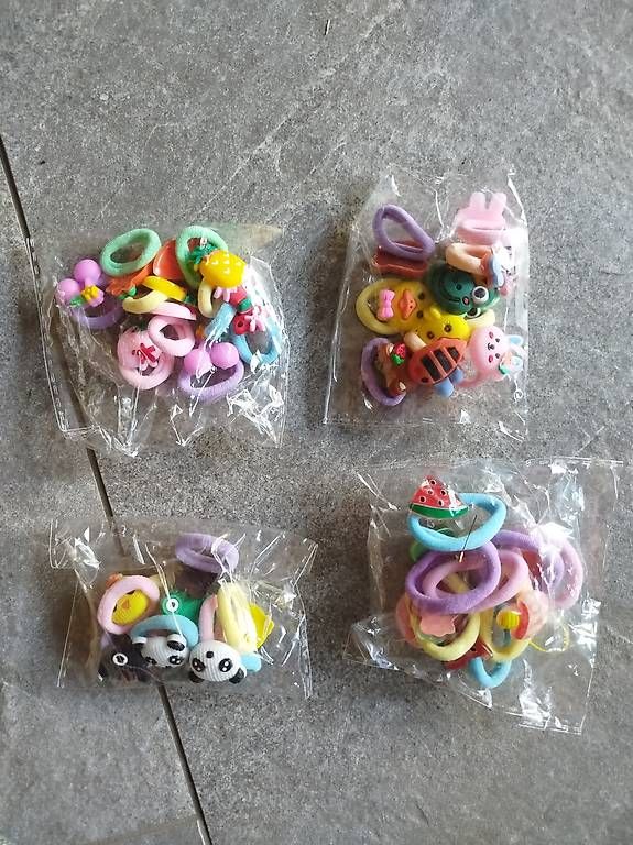 Accessoires pour cheveux: Haar Gummi  – D'occasion à Bätterkinden par sch_s6nb 1