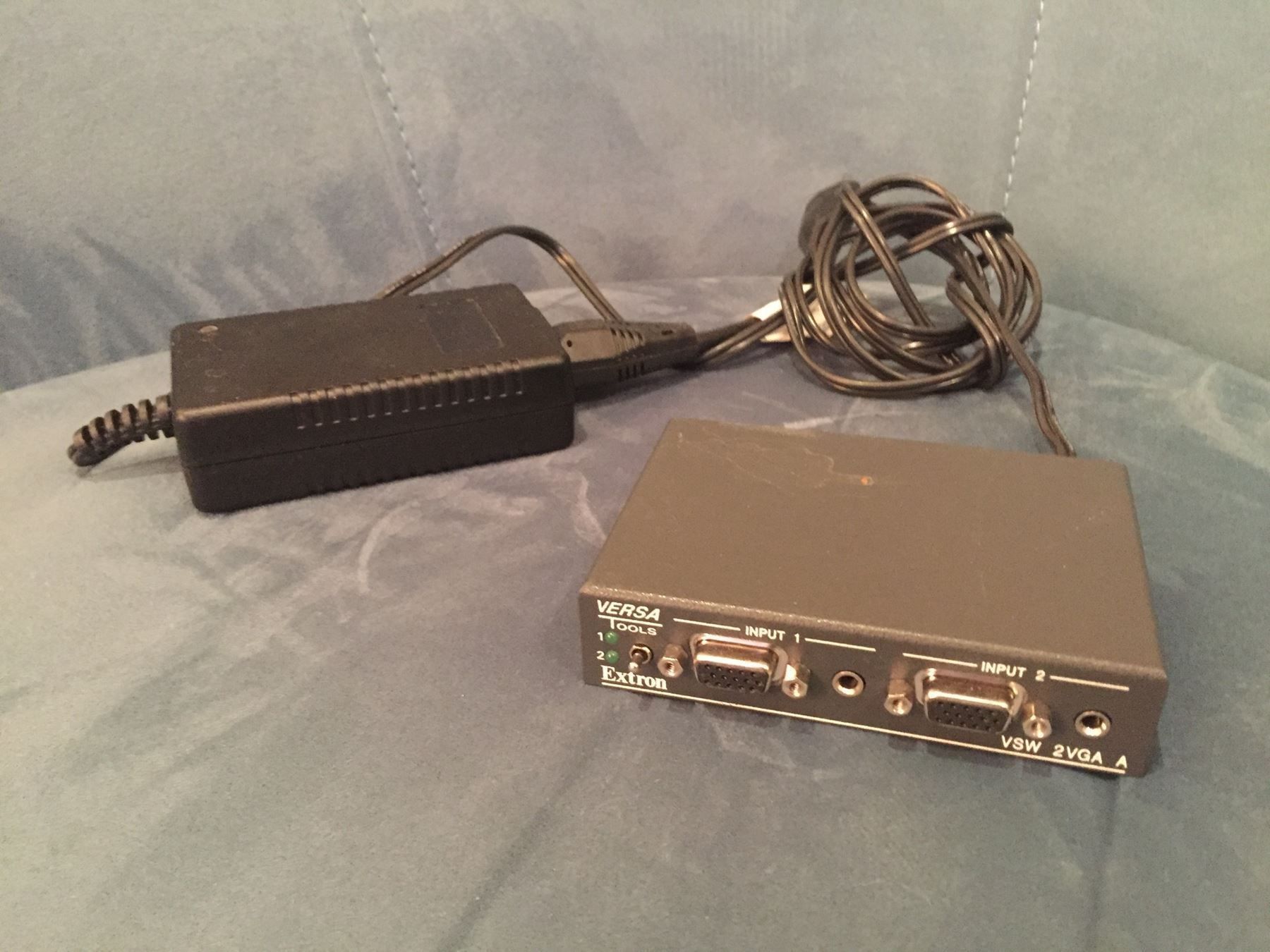 Convertitori: Extron VSW 2VGA A aktiver Umschalter – Usato da Mellingen venduto da Browser67 3