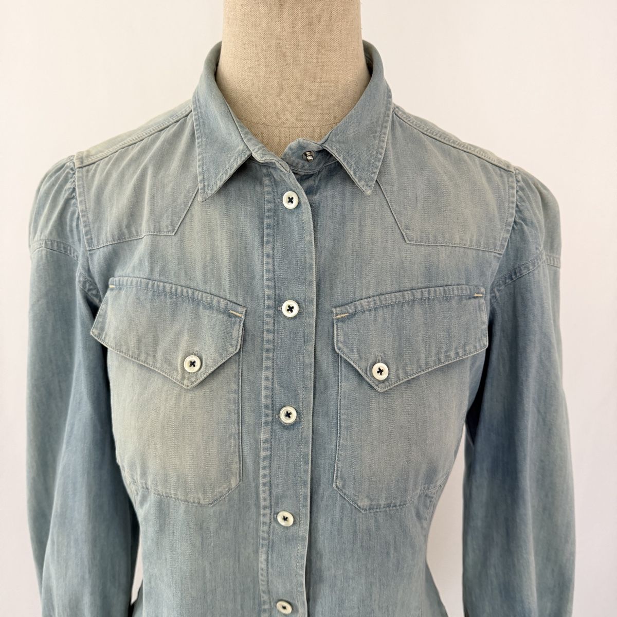 Chemisiers: HIGH USE Everyday Couture Denim Shirt – Neuf (Voir description) à Freienbach par Avviivva_Shop 1