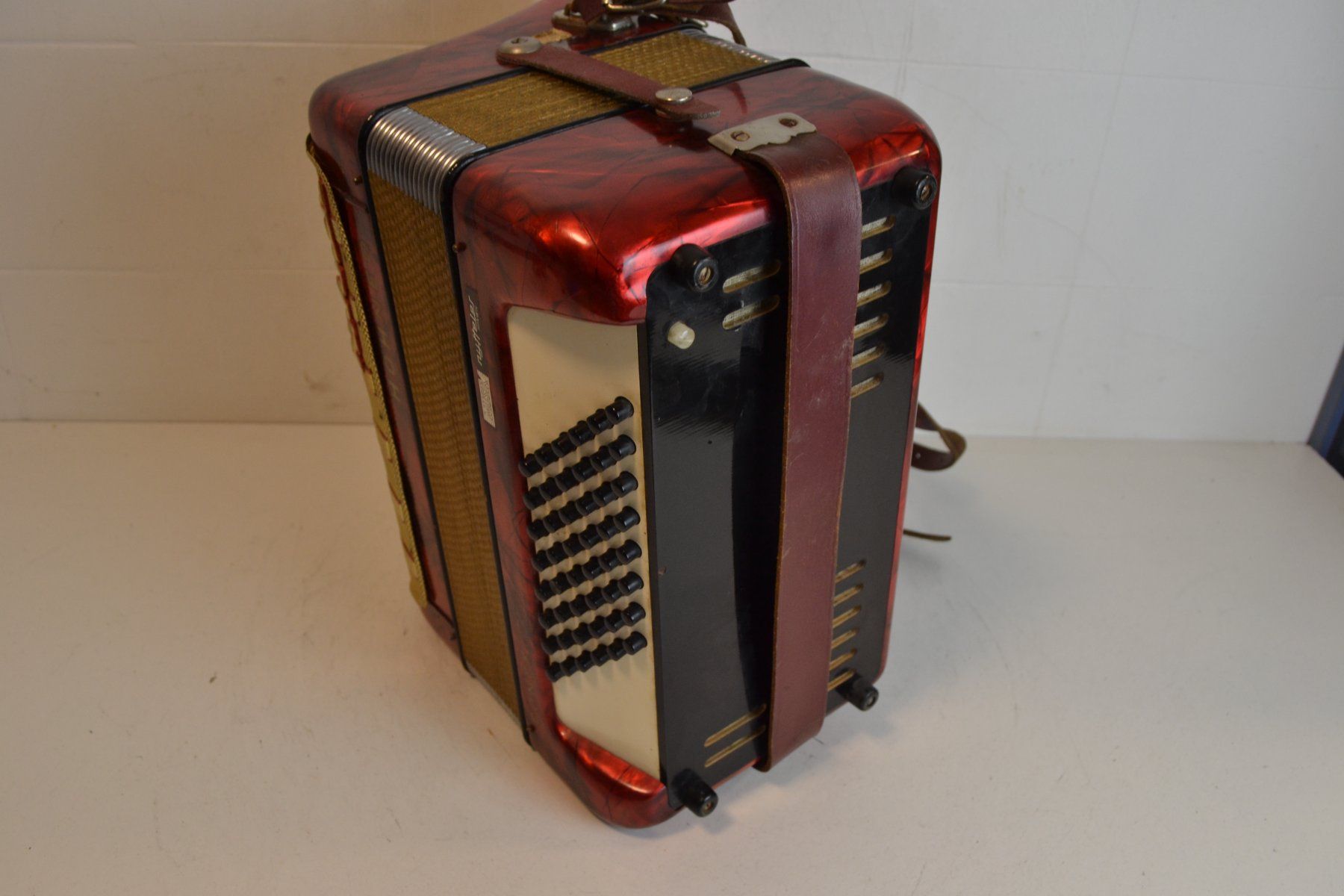 Hohner Strumenti musicali: Akkordeon chromatisch Hohner Concerto I – Usato da Zürich venduto da Brockito 8
