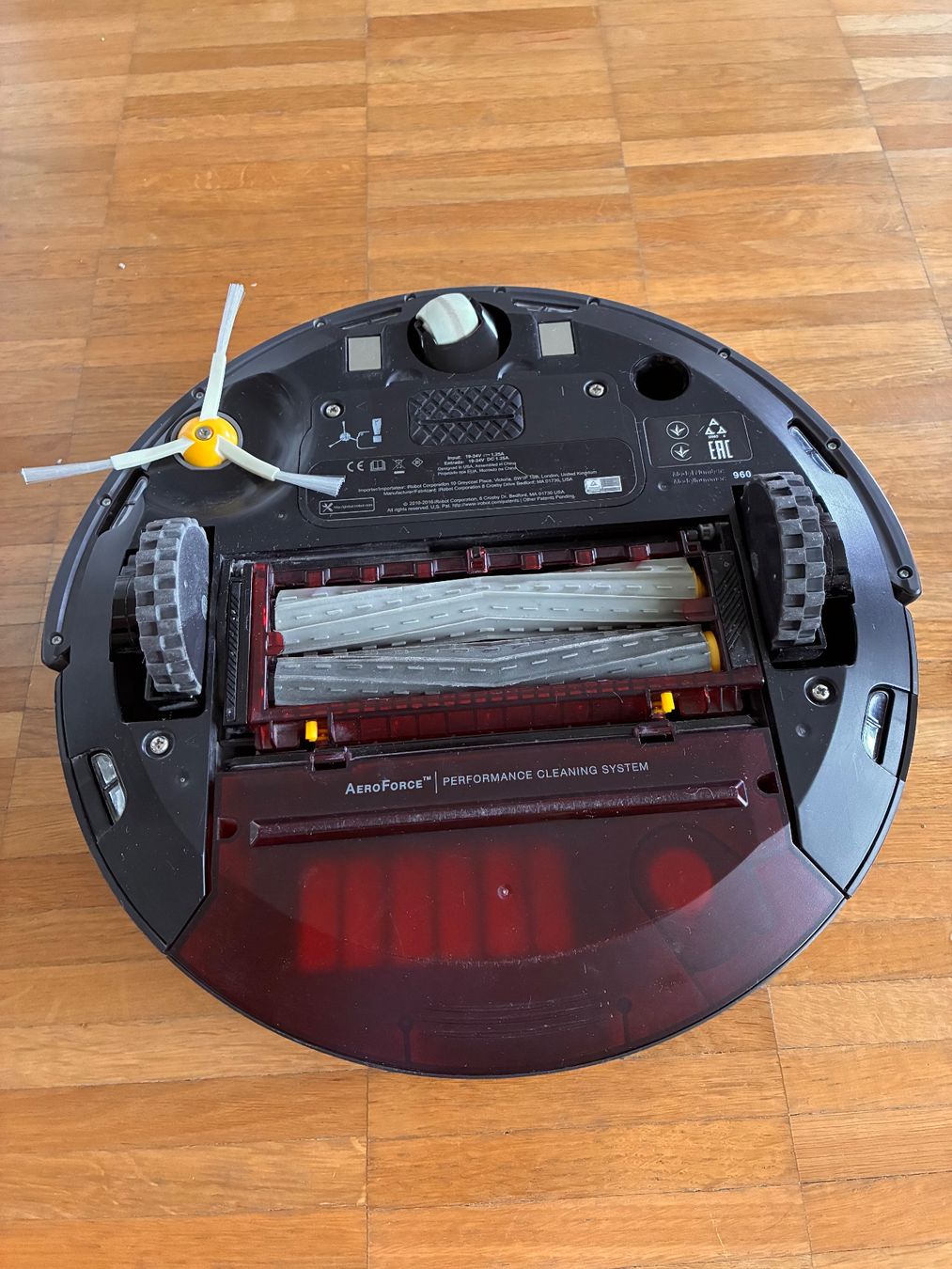Irobot Staubsauger & Zubehör: iRobot Roomba 960 Robot Vacuum Cleaner – Gebraucht aus Basel von gci_8mfj 3