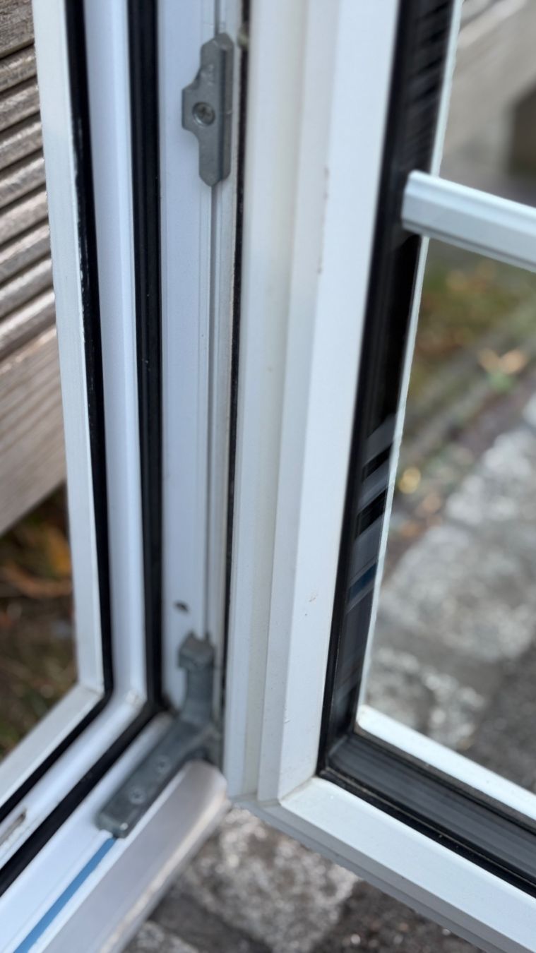 Finestre: Kunststoff Fenster Dreh-Kipp – Usato da Herisau venduto da behal 7