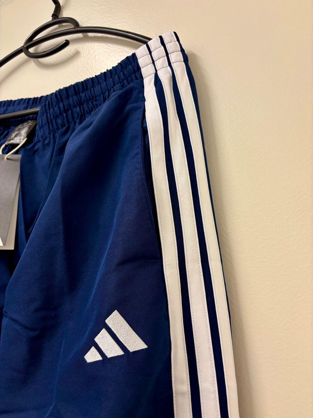 Adidas Pantaloni: Adidas Trainingshose – Nuovo e nell'imballaggio originale da Zürich venduto da mc_mike77 1