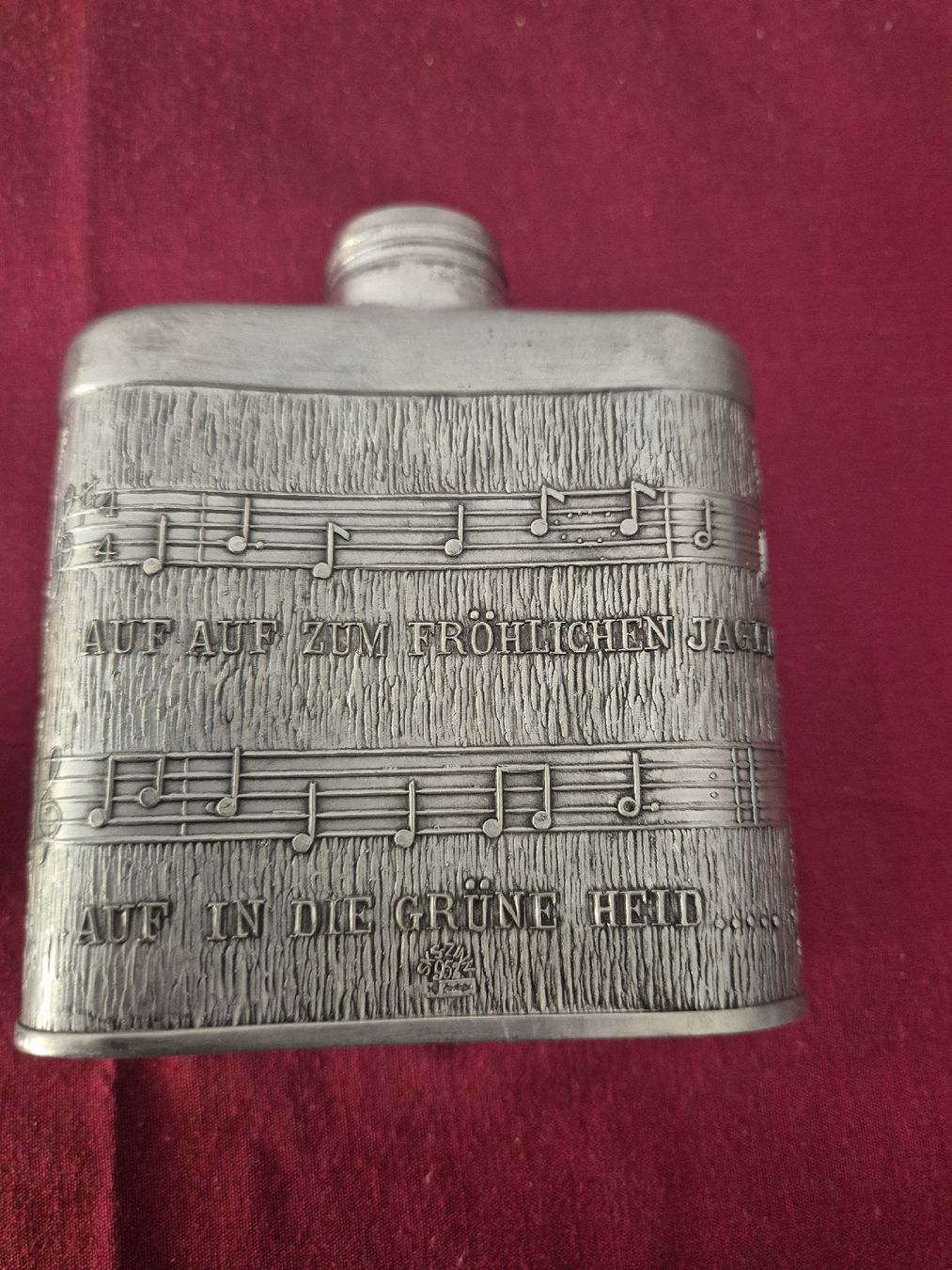 Sonstiges: Flachmann Zinnflasche mit Jäger / Jagtmotiv – Gebraucht aus Oberdiessbach von Finland1977 3