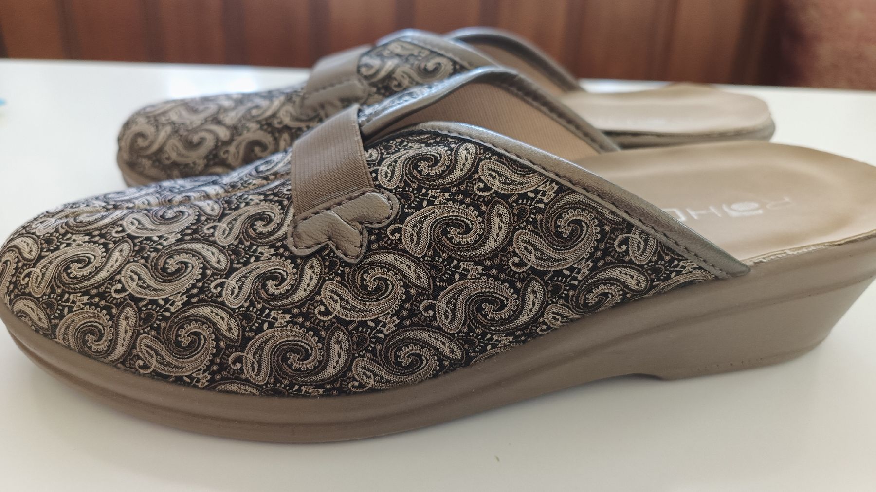 Scarpe da donna: Rohde Hausschuhe 4 1/2 – Usato da Villmergen venduto da toptip1970 2