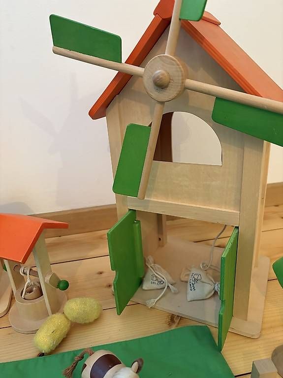 Maisons pour enfant: Bauerhof Holz – D'occasion à Basel par sin_5npn 3