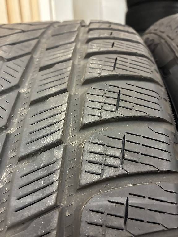 Altro in Scrittura & Disegno: Winterreifen Pirelli 295 35 21 – Usato da Neuenhof venduto da Gt5.Performance_ 3