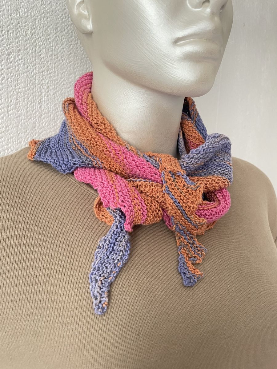 Foulard & Sciarpe: Kleines Dreiecktuch, Schal – Nuovo e nell'imballaggio originale da Fislisbach venduto da handglismet 2