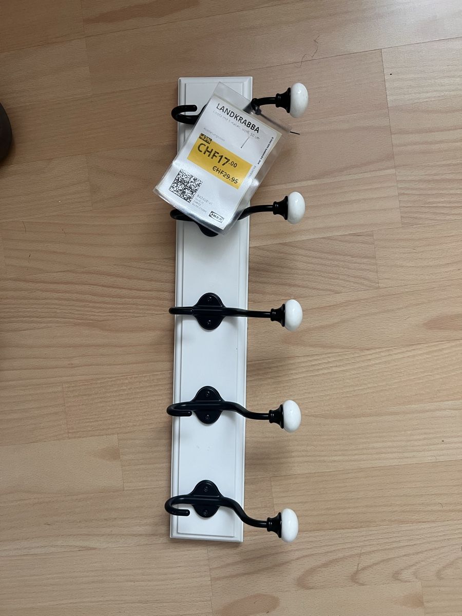 Ikea Guardaroba: Garderobe mit 5 Haken – Usato da Emmenbrücke venduto da iul_2pbl