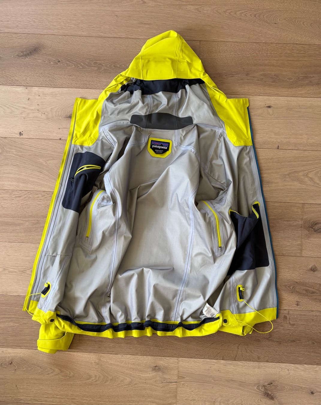 Patagonia Jacken: Patagonia Torrentshell 2.5L, M – Gebraucht aus Dübendorf von mon_hn88 1