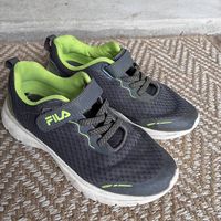 Fila Turnschuhe, Gr. 33