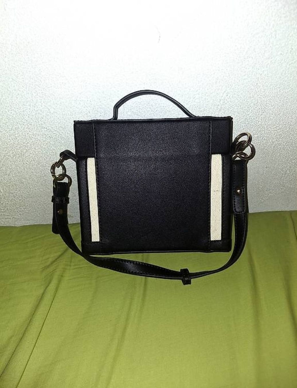 Borse da donna: Borsa stile Box Bag – Usato da Vezia venduto da MelRush 1