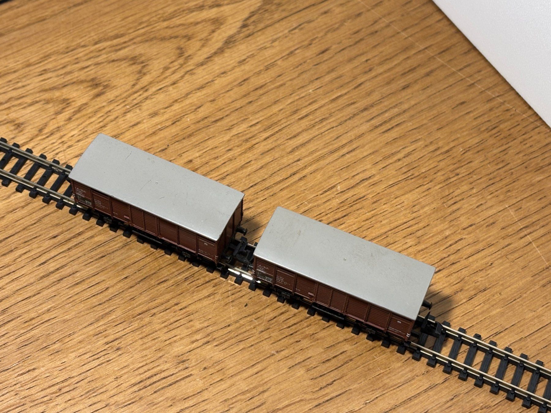 Modellini di ferrovie: S0219: 2 Güterwagen (Spur N) – Usato da Birsfelden venduto da Birs_25 3