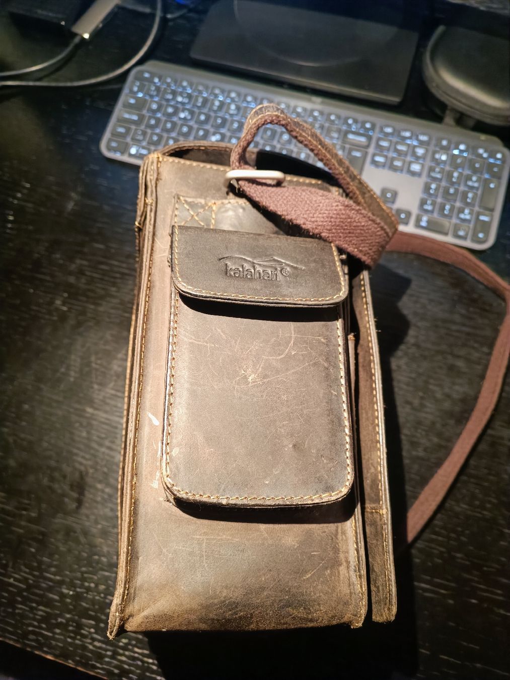 Borse: Foto Ledertasche Kalahari Kaama – Usato da Oeschgen venduto da timeout_helvetia 3