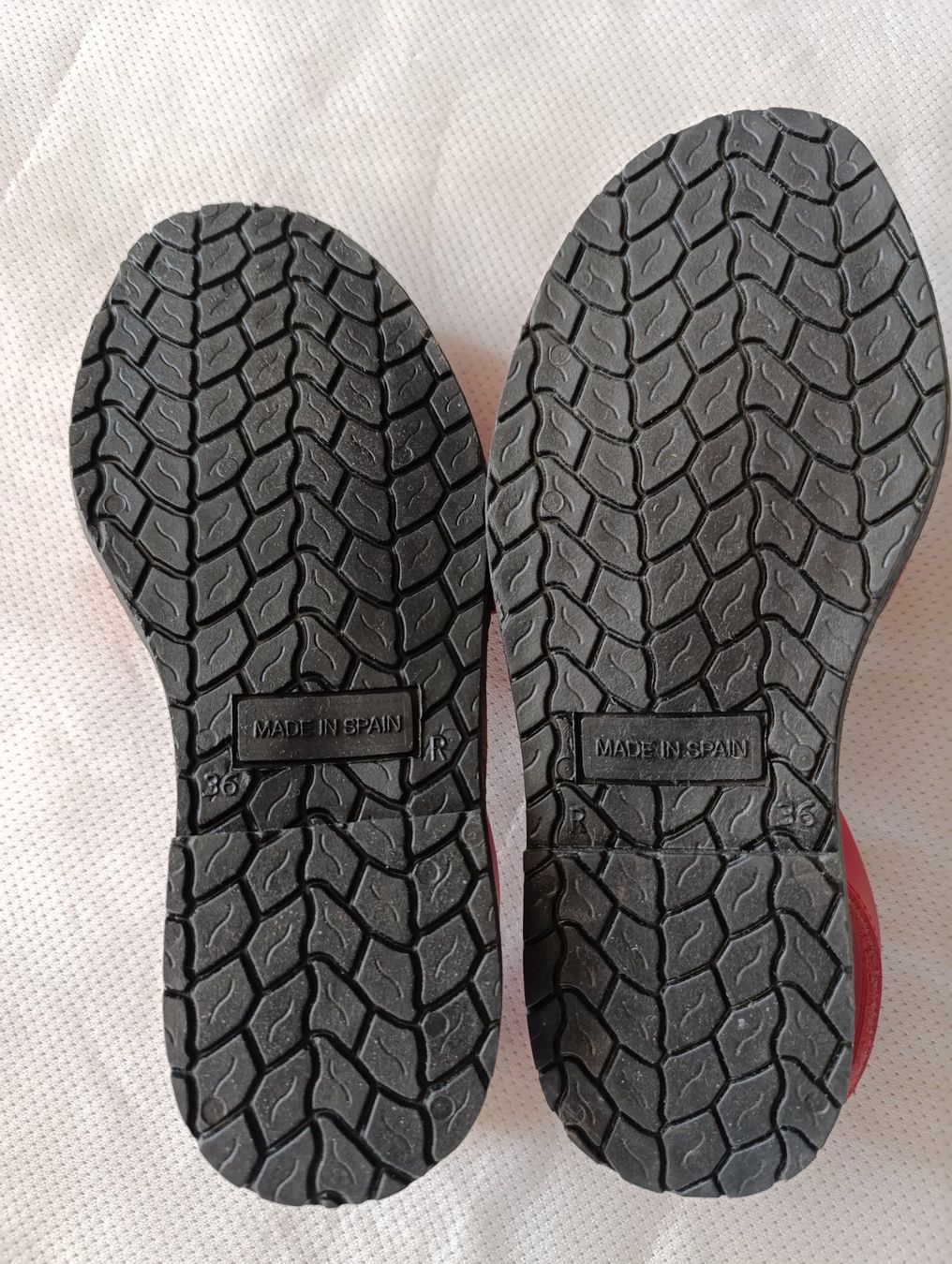 Scarpe da donna: Leder Sandal Gr.36 Neu – Usato da Rüthi (Rheintal) venduto da marycsipet 1