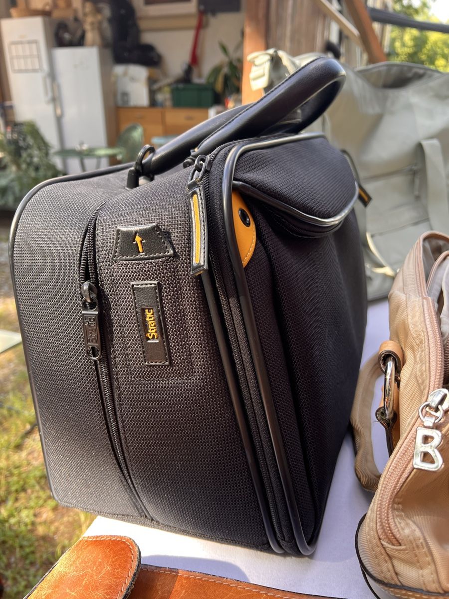 Borse da donna: Verschiedene Taschen (218) – Usato da Glattfelden venduto da maa_qcj8 8