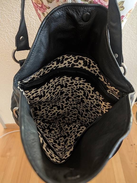 Borse da donna: Aimée Handtasche Leder schwarz  – Usato da Tobel venduto da Streetfroggy 1