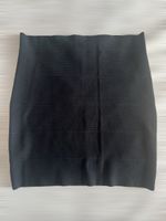 Jupe noire moulante BCBG Maxazria taille L