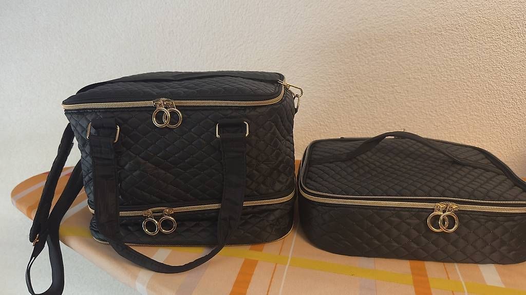 Custodie per cosmetici: Reise Kosmetiktasche – Usato da Rüthi (Rheintal) venduto da ine_98z7 2