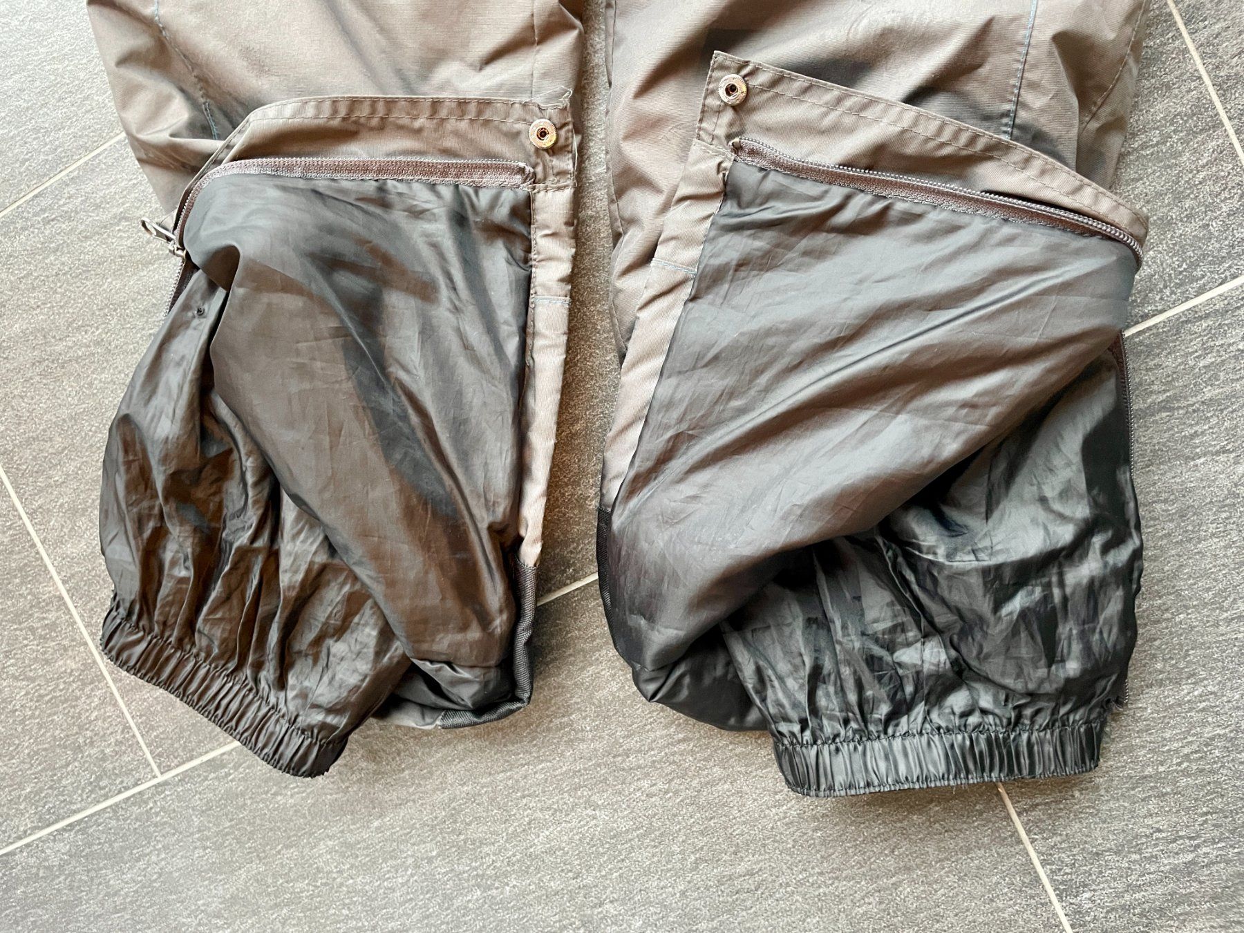 Pantaloni: anthrazitfarbene Skihose Crane Gr. 152 – Usato da Neuendorf venduto da Knopfi 2