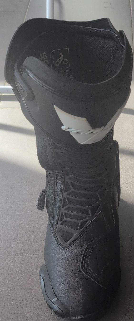 Scarpe da uomo: Motorradstiefel Grösse 46 Schwarz -Vanzcci – Usato da Mellingen venduto da Eloco