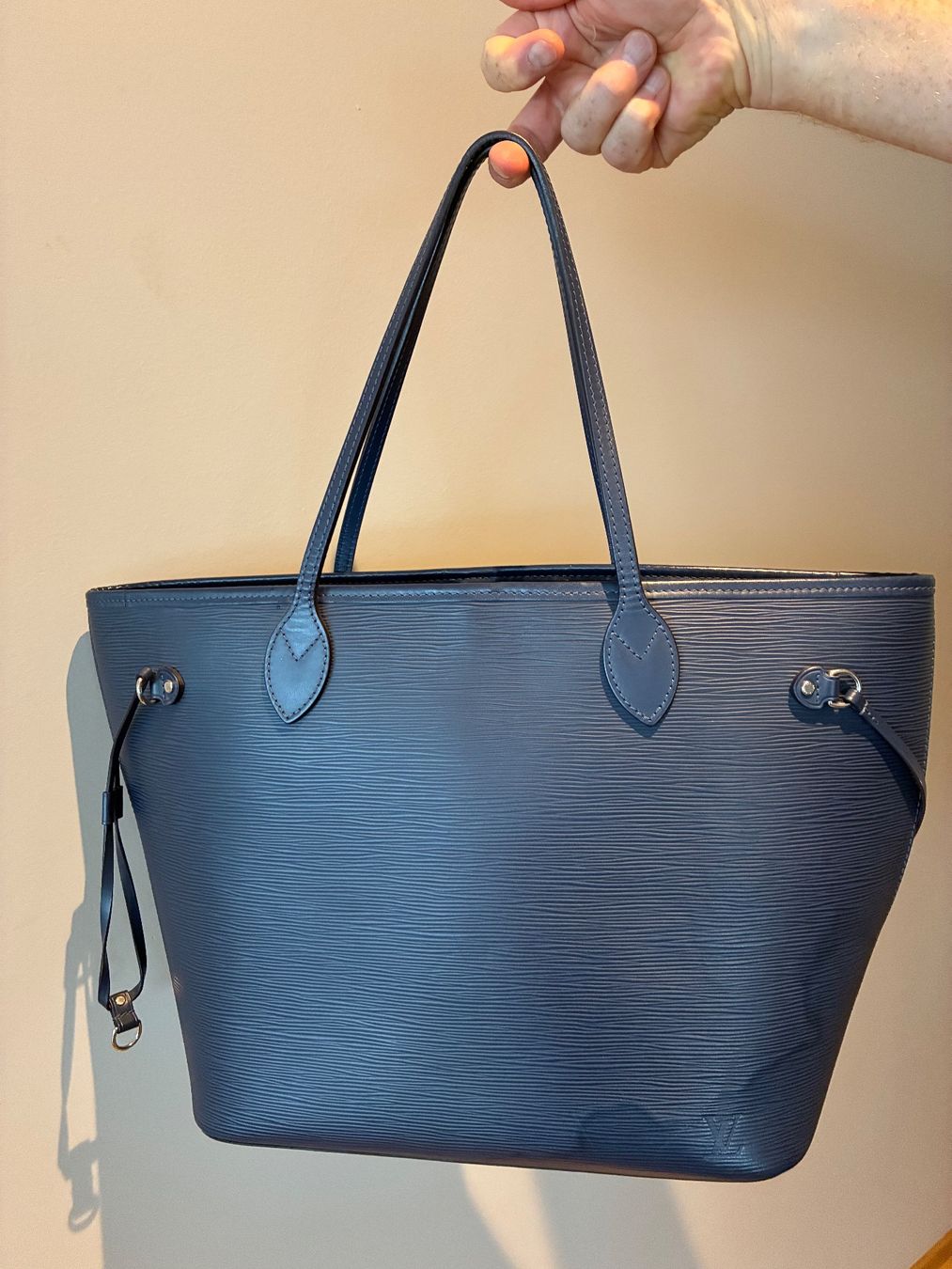 Louis Vuitton Borse da donna: Luis Vuitton Tasche Neverfull MM Dark Blue Epi – Usato da Meilen venduto da Amandes 5