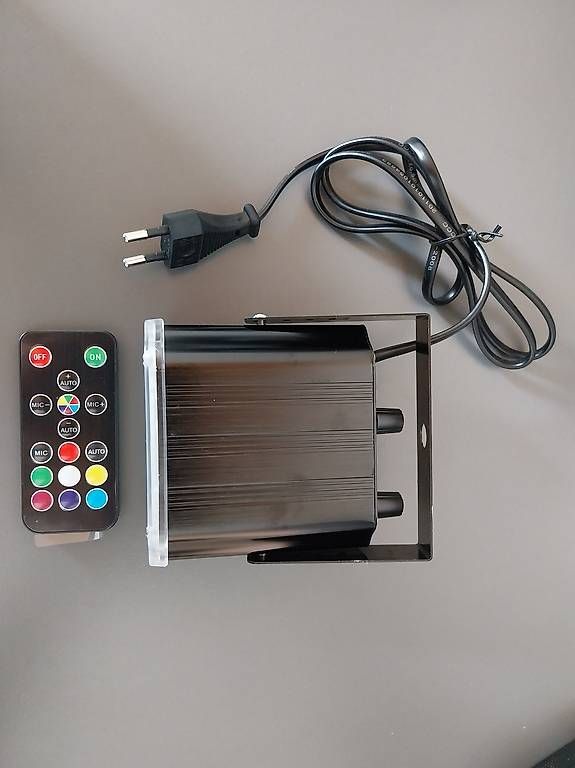 Tutte le decorazioni: 1xStrobo Licht und 2x LED Disko Kugeln – Usato da Bennwil venduto da gab_v6rw 2