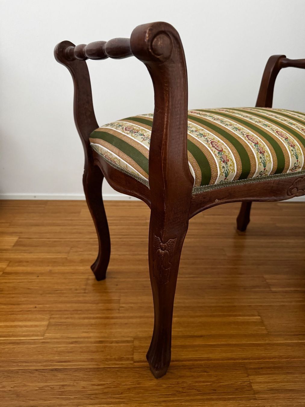 Hocker: Formschöner Hocker, Vintage! – Gebraucht aus Zürich von Tarafo5 4