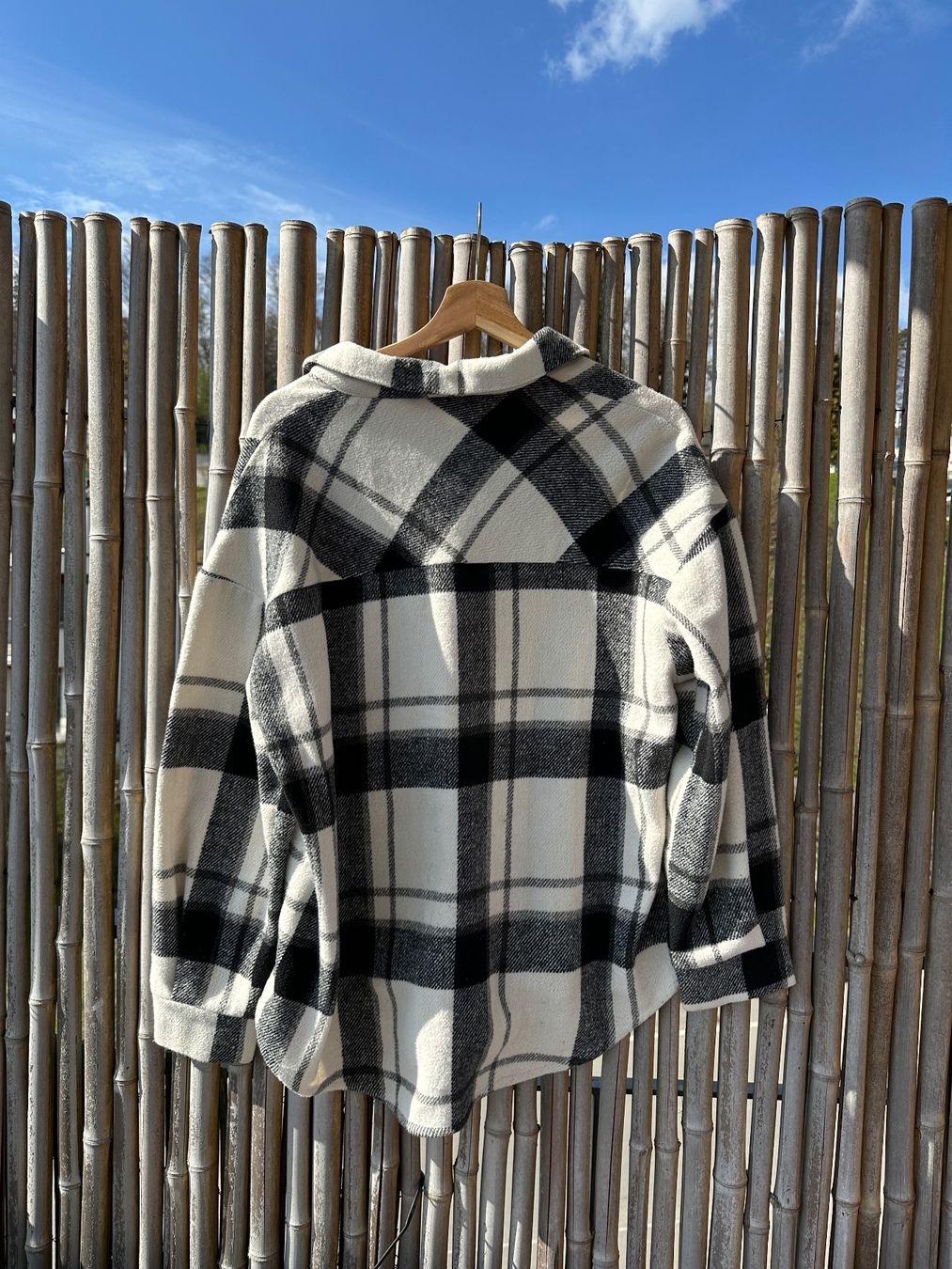 Shein Giacche: Winter Overshirt Jacket in Black and White Check Pattern – Usato da Hausen am Albis venduto da fra_j5bg 1