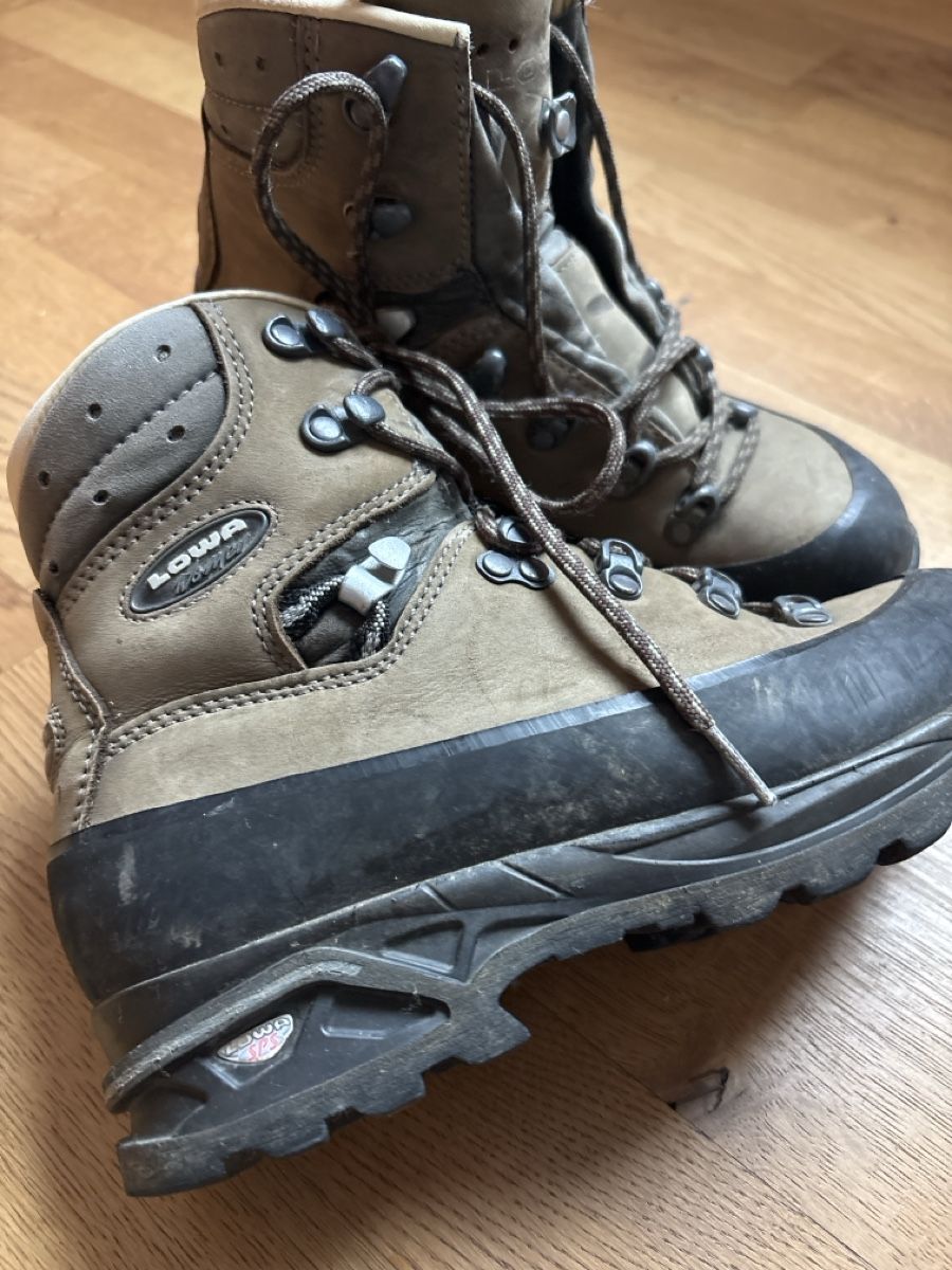 Lowa Scarpe da donna: Lowa Baffin Pro 37,5 – Usato da Oberwil BL venduto da cammers 2