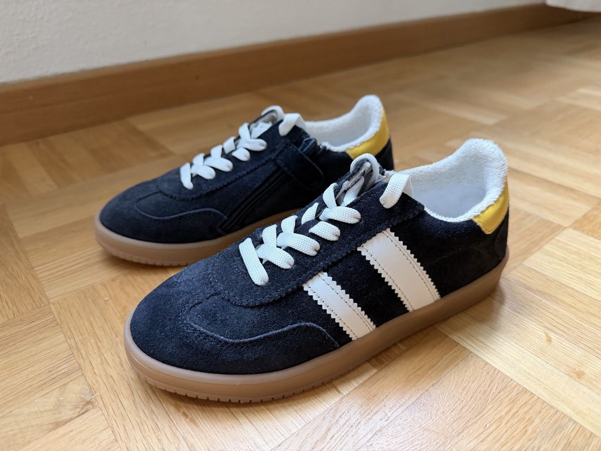 Chaussures garçon: Neue Sneakers Gr. 32 – Neuf (Voir description) à Greifensee par ewu_6bn2