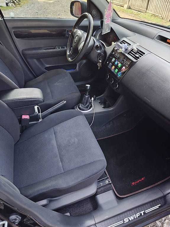 Autos: Suzuki Swift 1.3 L 4x4 2009 – Gebraucht aus Trogen von Beny 2