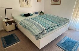 Elektrisch verstellbares Seniorenbett