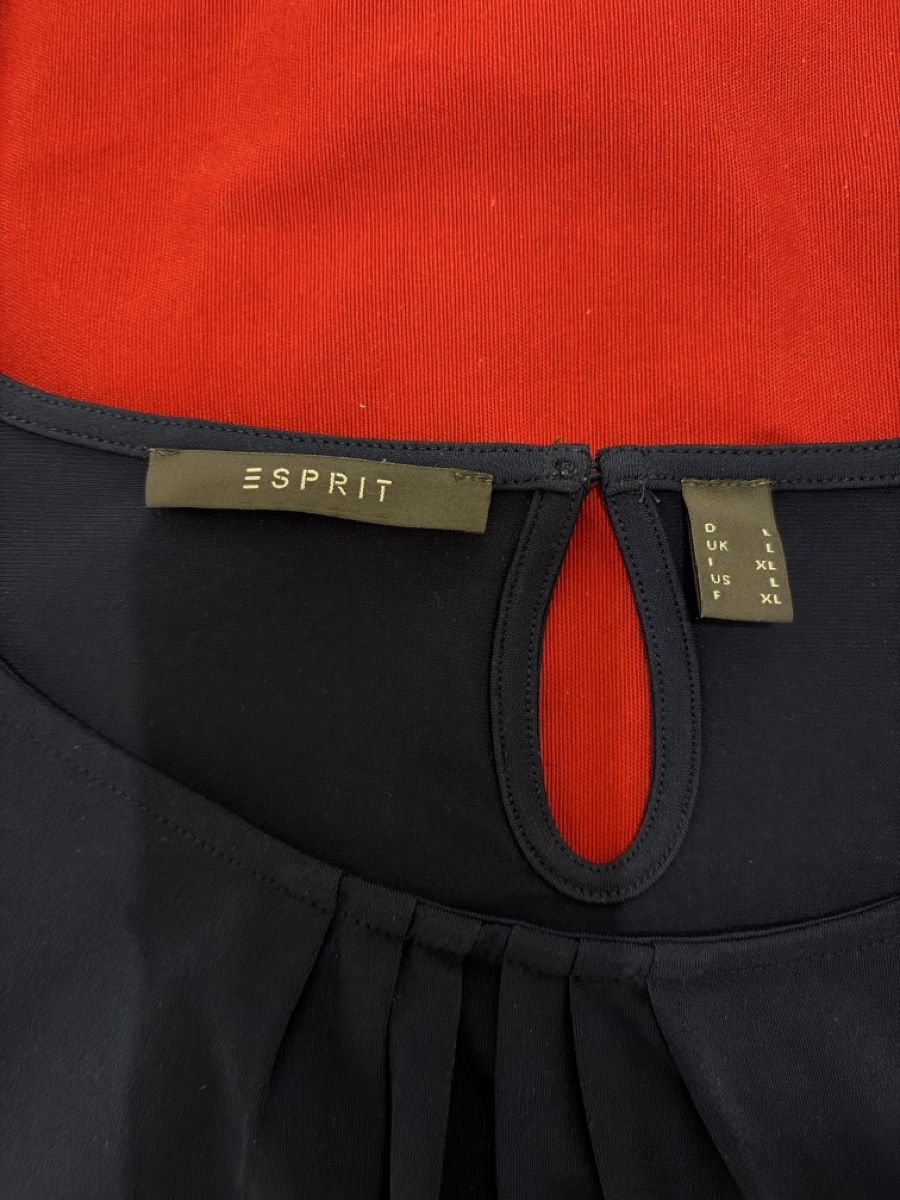 Esprit Top: Esprit Top, L, Navy Blue, Long Sleeve - Great Condition – Usato da Nyon venduto da Deb_D39 3
