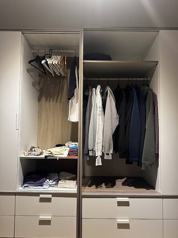 Schränke: Schrank  – Gebraucht aus Basel von ila_8l6p 1