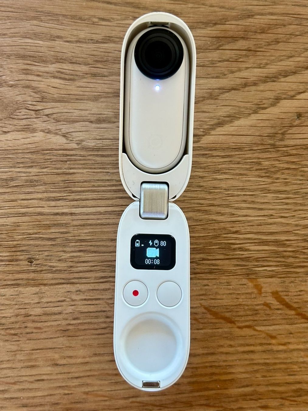 Insta360 Action Cam: Insta360 GO 2 32 GB mit Ladecase & Zubehör – Usato da St.Gallen venduto da little_roadtrip 1