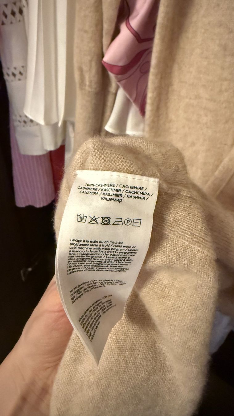 Kleider: Notshy Cashmere 100% Cashmere M – Gebraucht aus Kilchberg ZH von selinaonadn 2