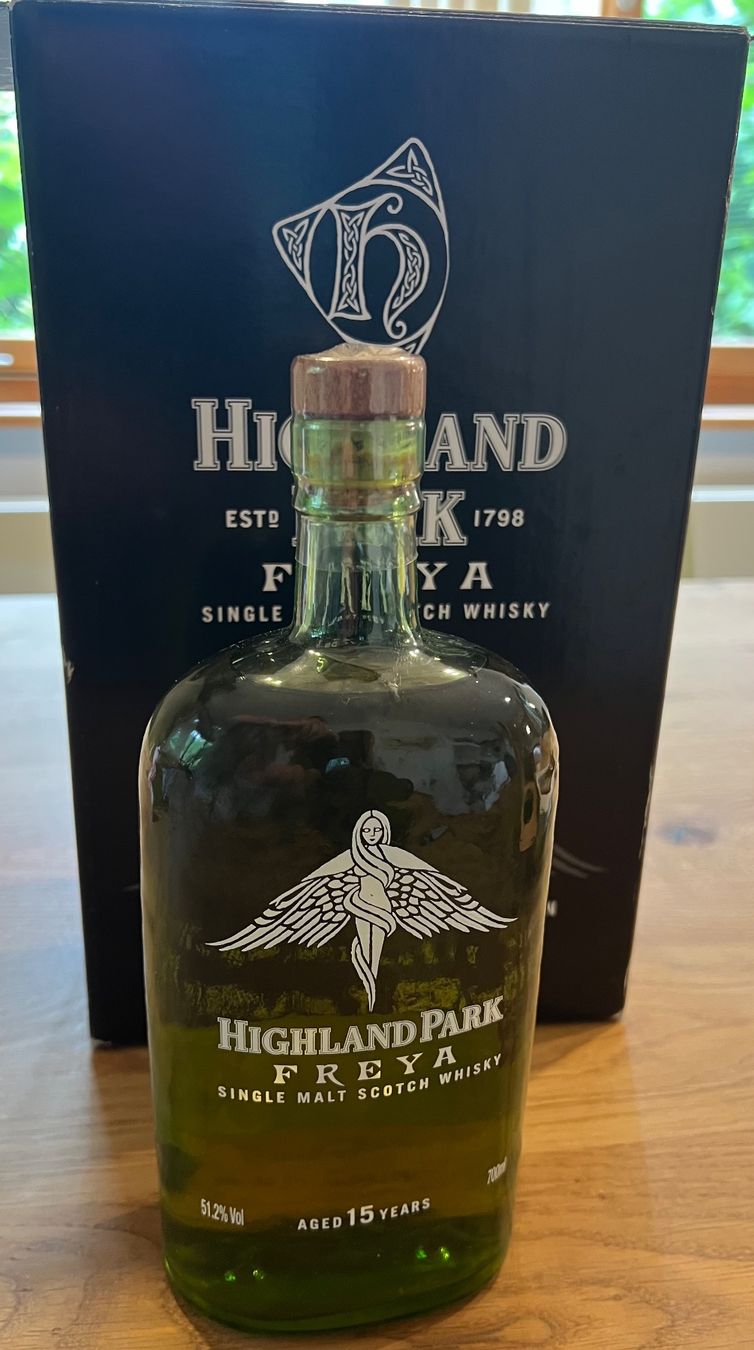 Highland Park Bevande alcoliche: Highland Park Freya – Usato da Rothenbrunnen venduto da Erdbeertiramisu