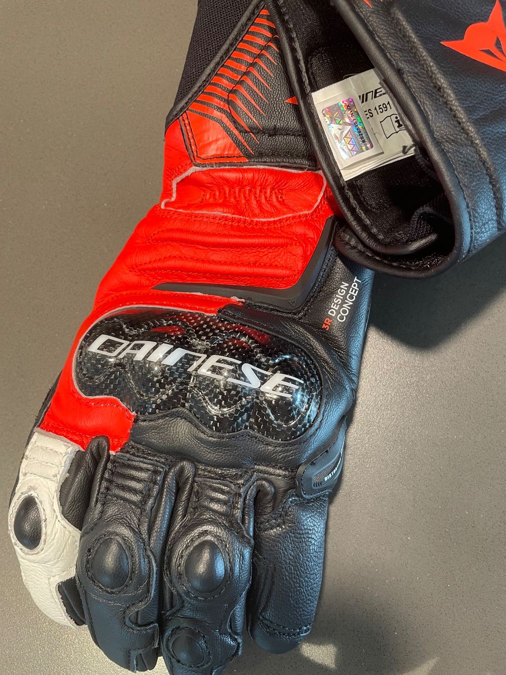 Dainese Sonstige Accessoires für Herren: Dainese Carbon 4 Long – Neu (gemäss Beschreibung) aus Hünenberg See von Leo_MS24 5
