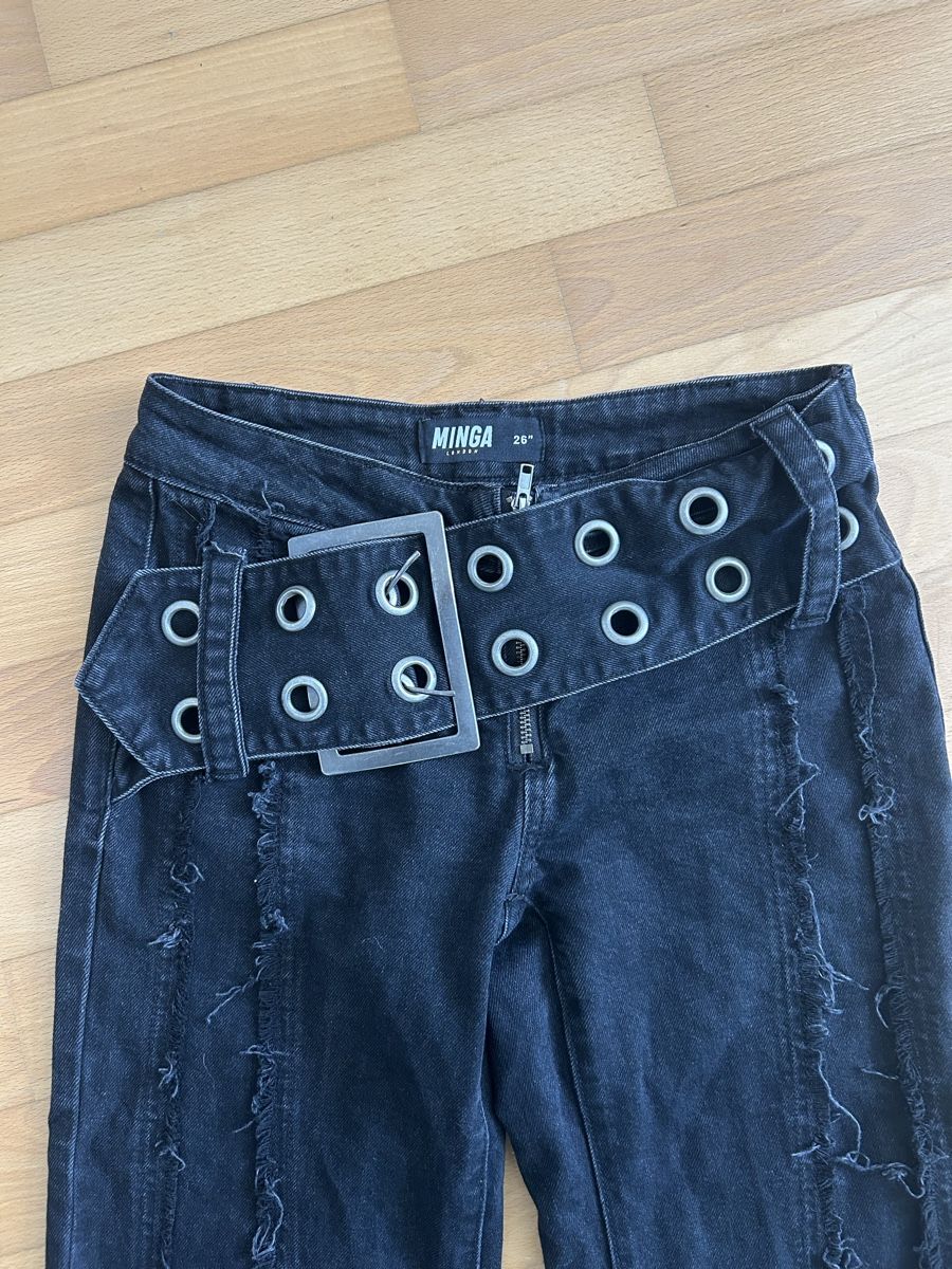 Jeans: Minga London Schlaghose Jeans mit Gürtel – Nuovo (secondo la descrizione) da Aesch BL venduto da noe_xz5r 1