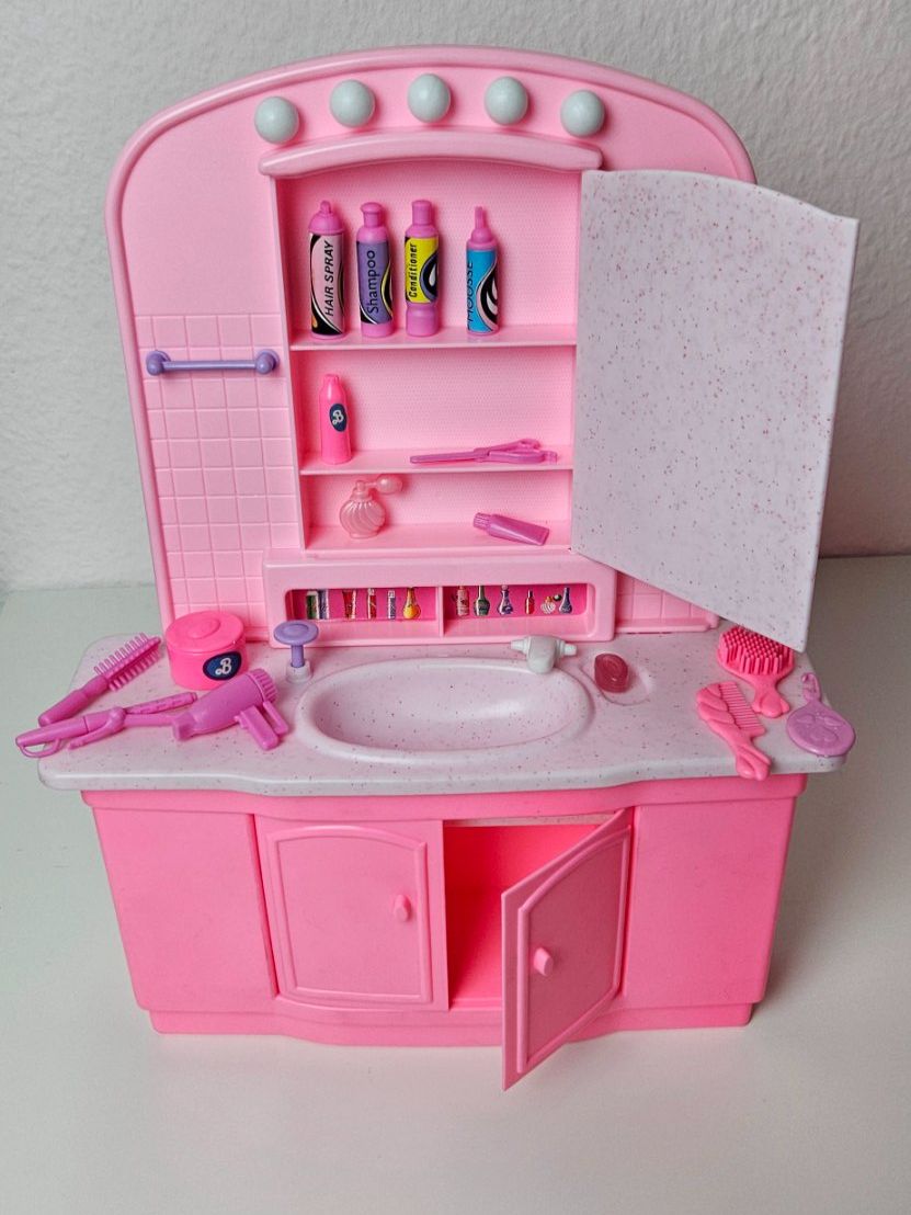 Barbie Case e mobili per bambole: Barbie Vintage Badezimmer 1993 – Usato da Dättwil AG venduto da son_x2fq 6