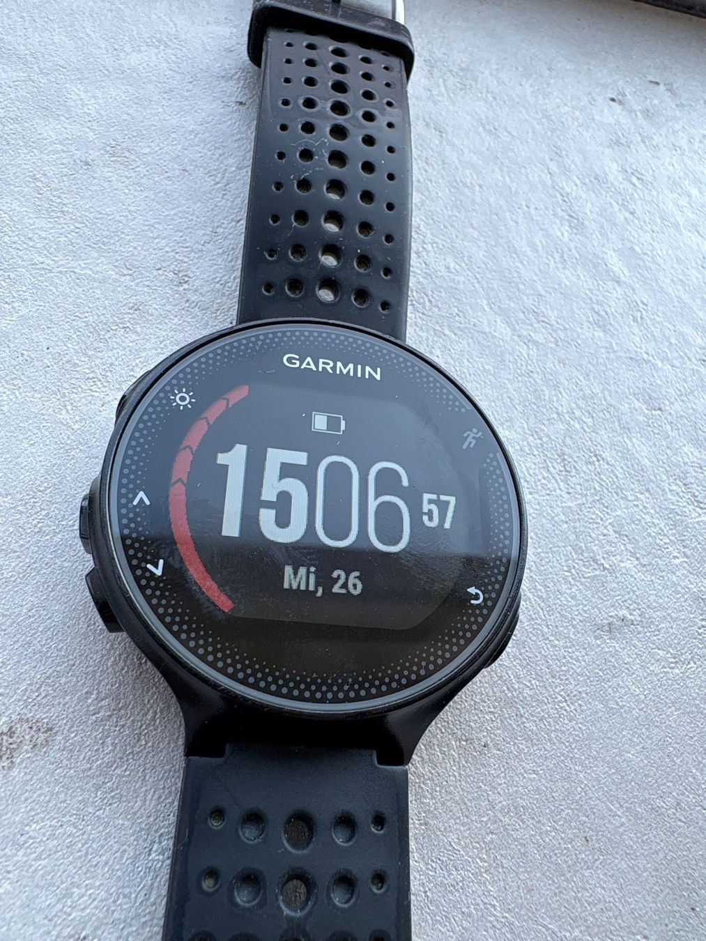 Garmin Smartwatch: GARMIN FORERUNNER 235 – Usato da Baden venduto da GALERIE43
