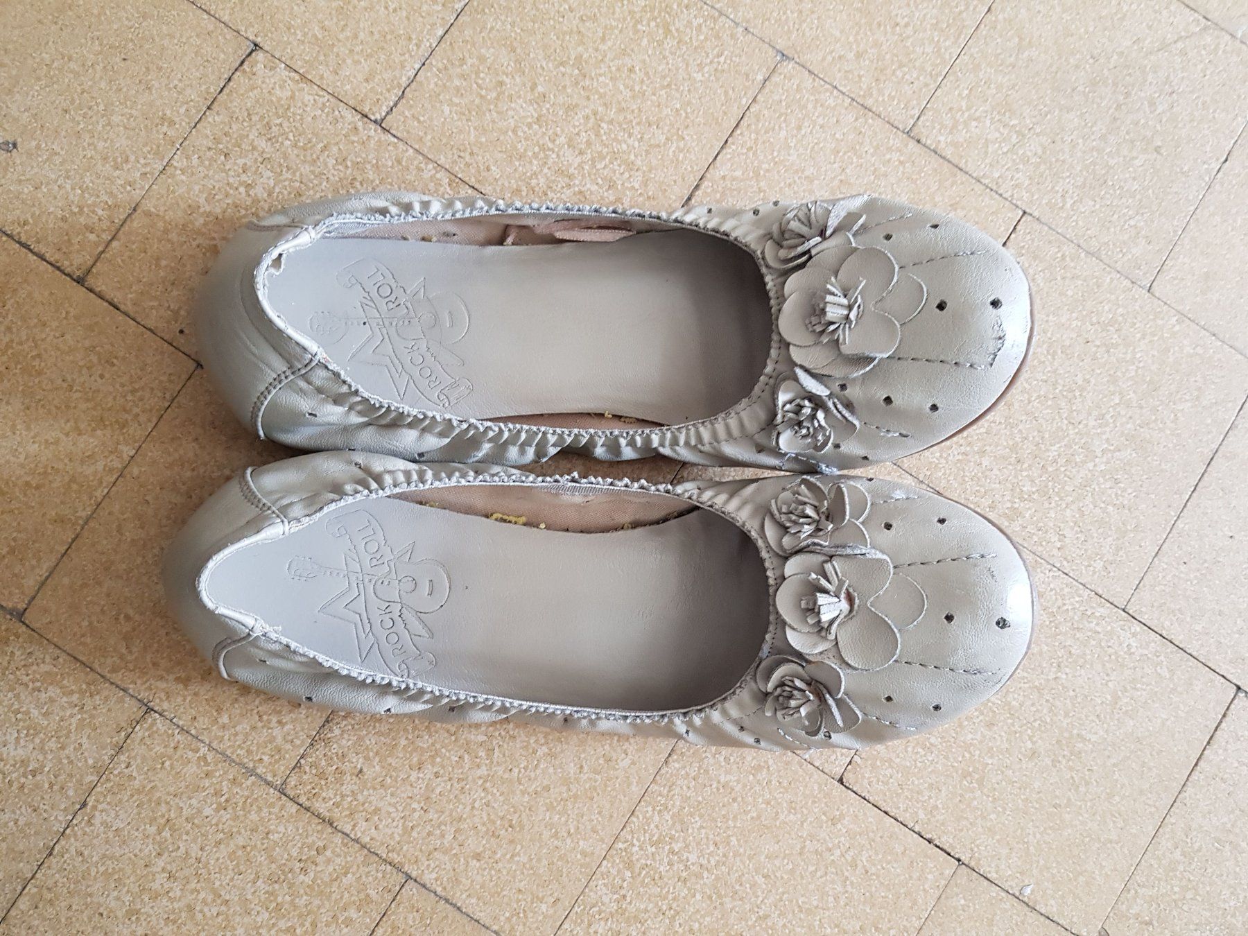 Chaussures femmes: Ariane Lederballerinas – D'occasion à Zweisimmen par Adorable