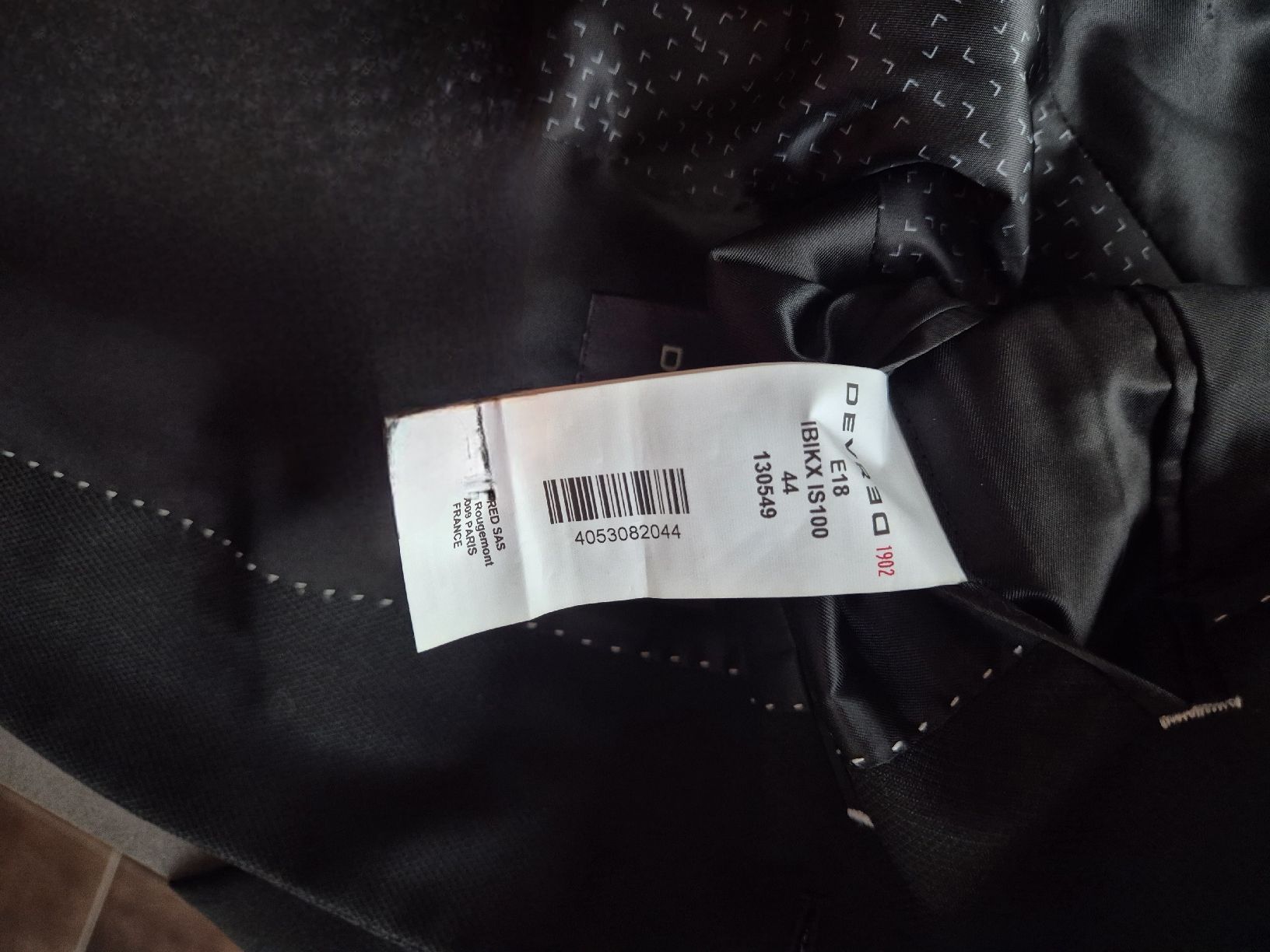 Completi: Costume 2 pièces noir Devred 44 – Nuovo (secondo la descrizione) da Argnou (Ayent) venduto da emnonaol 5
